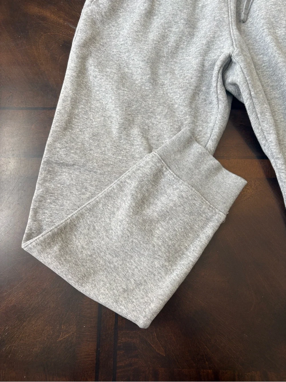 Nike Sportswear Gray Fleece Jogger Sweatpants Women’s Small S Embroidered Logo